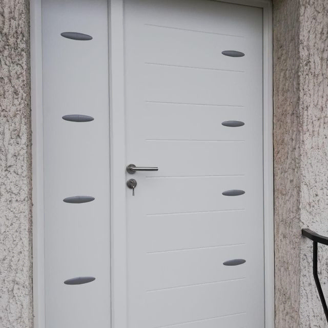 porte d'entrée blanche
